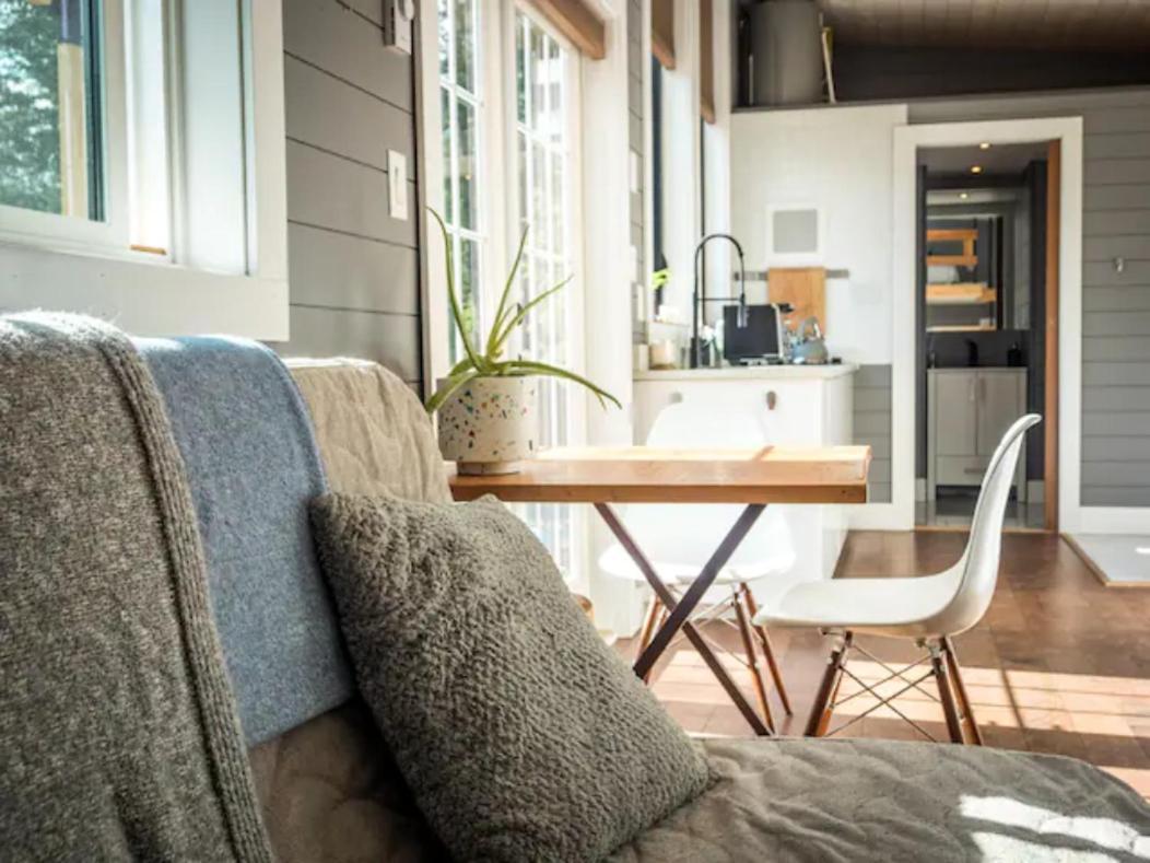 Golden Tiny Homes Exterior photo