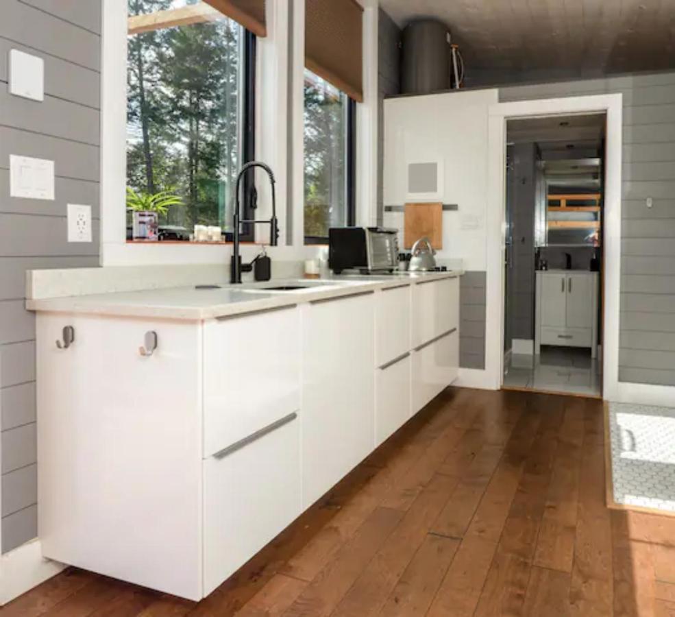 Golden Tiny Homes Exterior photo