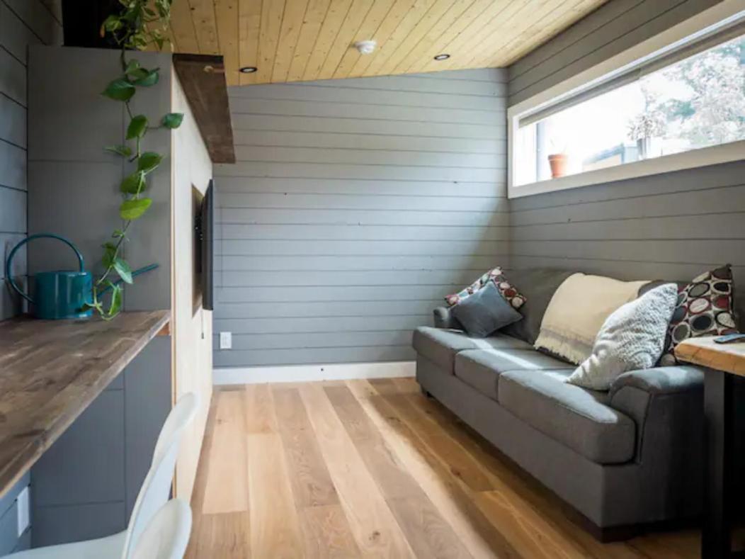 Golden Tiny Homes Exterior photo